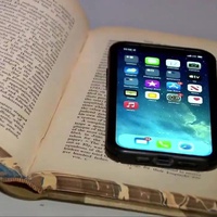 Knowledge vs Information in the Digital Age