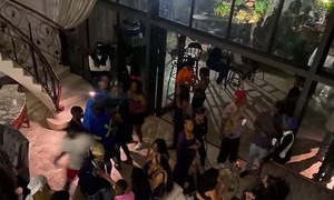 24 and A Mansion (1)