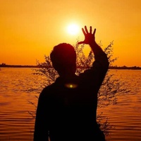 LIVING IN THE PRESENT ✍️✍️