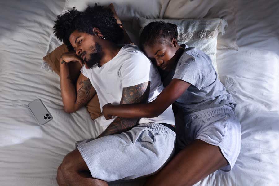 Couples should share their phone passwords.